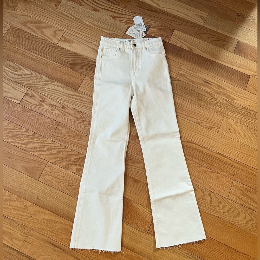 Brand New Mango High-Wasted Cropped Flare Jeans
